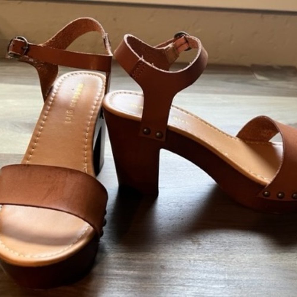 Madden Girl Tan Strappy Sandals